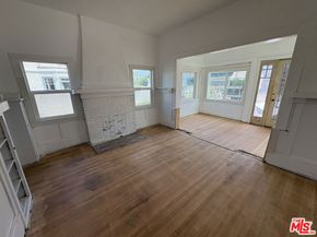 2320 W 25th Street, Los Angeles CA 90018