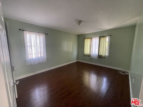 2320 W 25th Street, Los Angeles CA 90018