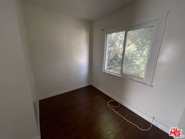 2320 W 25th Street, Los Angeles CA 90018