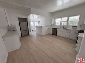 2320 W 25th Street, Los Angeles CA 90018