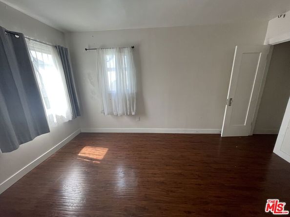 2320 W 25th Street, Los Angeles CA 90018