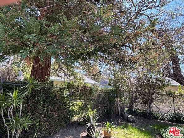 2344 N Fairview Street, Burbank CA 91504