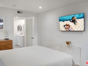 943 12th Street 7, Santa Monica CA 90403