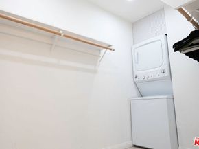 943 12th Street 7, Santa Monica CA 90403