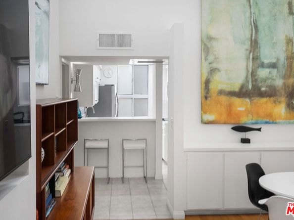 943 12th Street 7, Santa Monica CA 90403