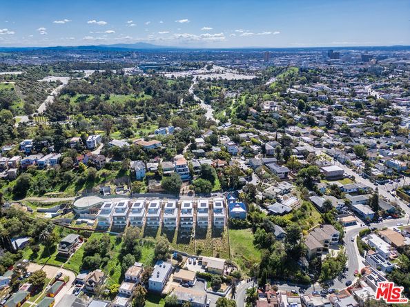 1633 N Bruce Court, Los Angeles CA 90026