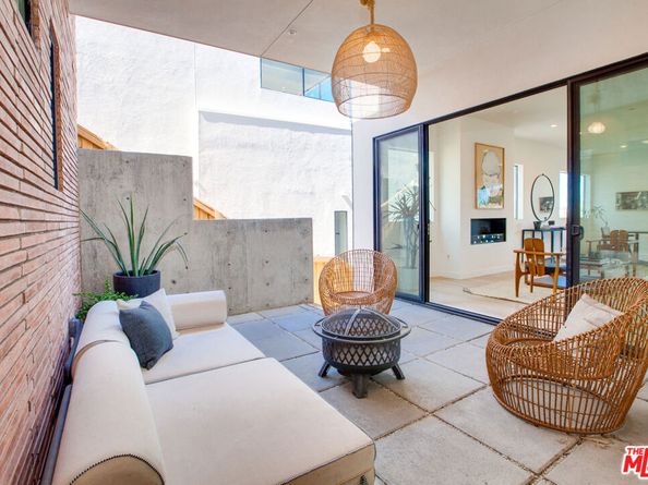 1633 N Bruce Court, Los Angeles CA 90026
