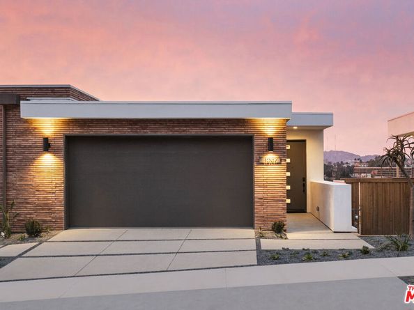 1633 N Bruce Court, Los Angeles CA 90026