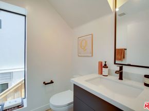 1633 N Bruce Court, Los Angeles CA 90026