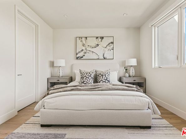 3218 S Barrington Avenue, Los Angeles CA 90066