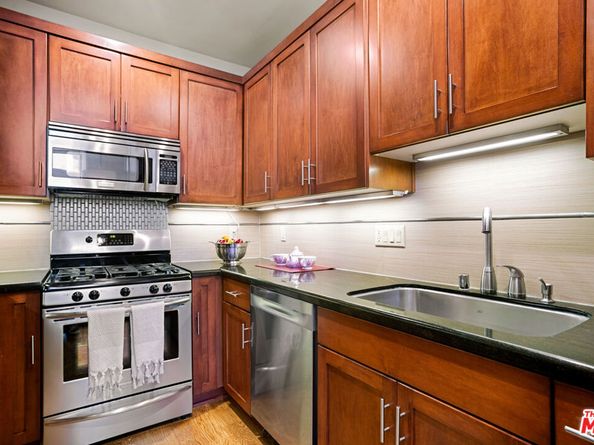 1425 N Detroit Street 405, Los Angeles CA 90046
