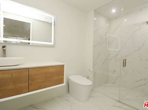 625 S Berendo Street 310, Los Angeles CA 90005