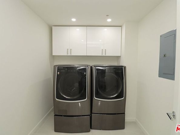 625 S Berendo Street 310, Los Angeles CA 90005