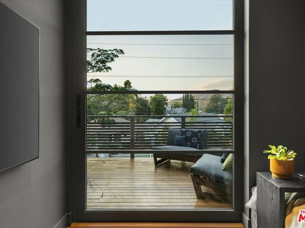 4934 La Roda Avenue, Los Angeles CA 90041