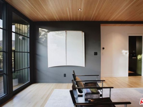 4934 La Roda Avenue, Los Angeles CA 90041