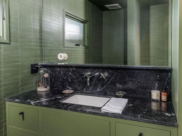 4934 La Roda Avenue, Los Angeles CA 90041