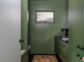 4934 La Roda Avenue, Los Angeles CA 90041