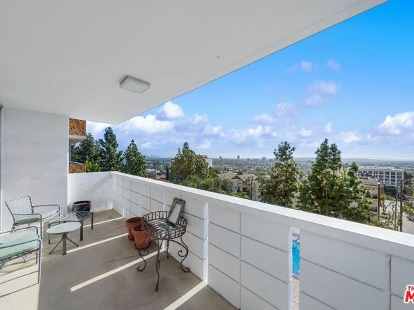 8787 Shoreham Drive 310, West Hollywood CA 90069