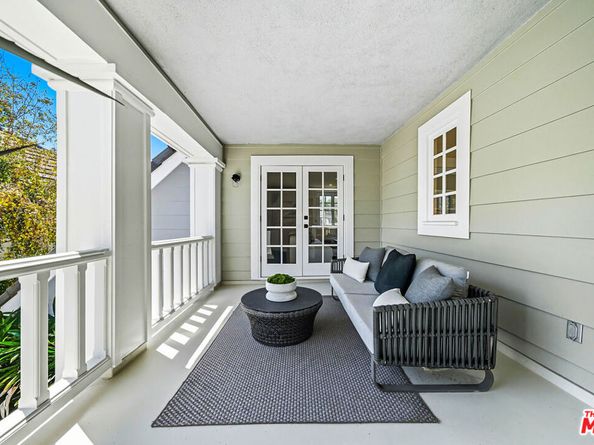 19382 Woodlands Drive, Huntington Beach CA 92648