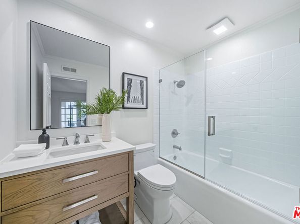 19382 Woodlands Drive, Huntington Beach CA 92648