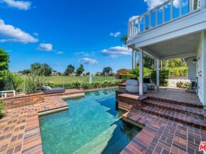 19382 Woodlands Drive, Huntington Beach CA 92648