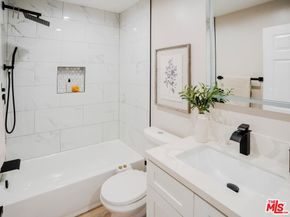 2018 Griffith Park Boulevard 109, Los Angeles CA 90039