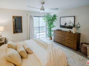 2018 Griffith Park Boulevard 109, Los Angeles CA 90039