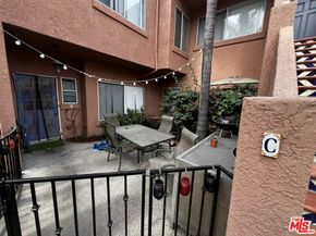 1605 E 1st Street, Long Beach CA 90802