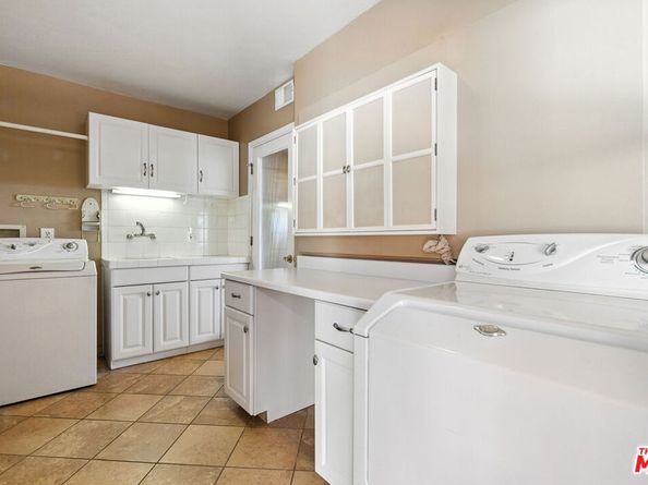 2401 Robalo Avenue, San Pedro CA 90732