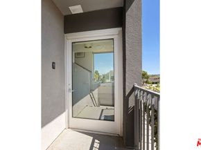 3543 Casitas Avenue, Los Angeles CA 90039