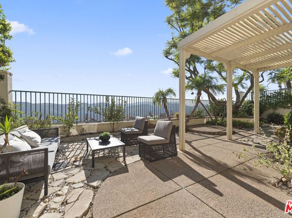 16724 Calle Arbolada, Pacific Palisades CA 90272