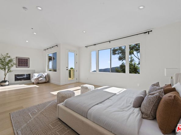 16724 Calle Arbolada, Pacific Palisades CA 90272