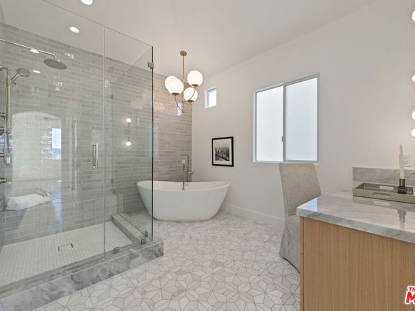 16724 Calle Arbolada, Pacific Palisades CA 90272