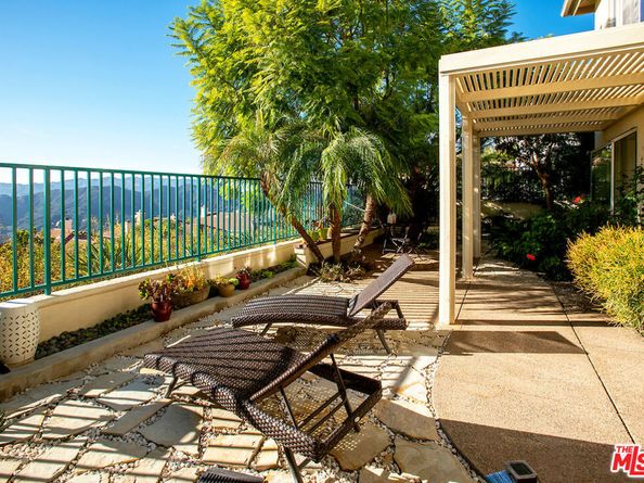 16724 Calle Arbolada, Pacific Palisades CA 90272