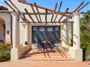 22800 Beckledge Terrace, Malibu CA 90265