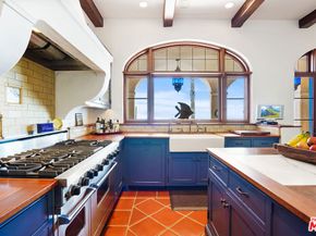 22800 Beckledge Terrace, Malibu CA 90265