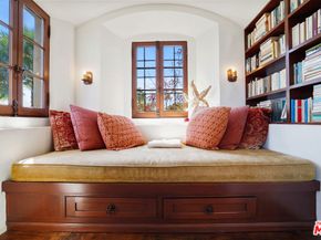 22800 Beckledge Terrace, Malibu CA 90265