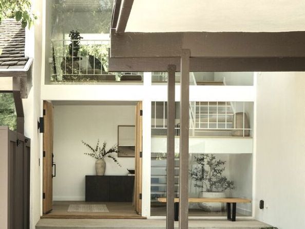 2313 Banyan Drive, Los Angeles CA 90049