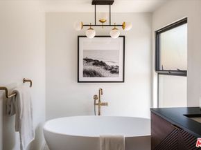 2313 Banyan Drive, Los Angeles CA 90049