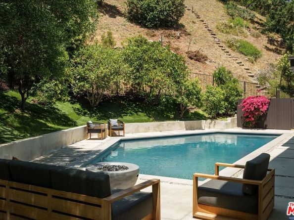 2313 Banyan Drive, Los Angeles CA 90049