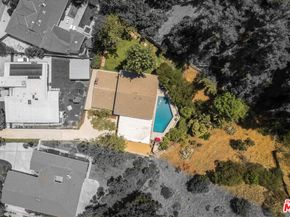 2313 Banyan Drive, Los Angeles CA 90049