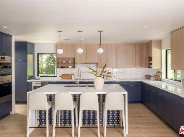 2313 Banyan Drive, Los Angeles CA 90049