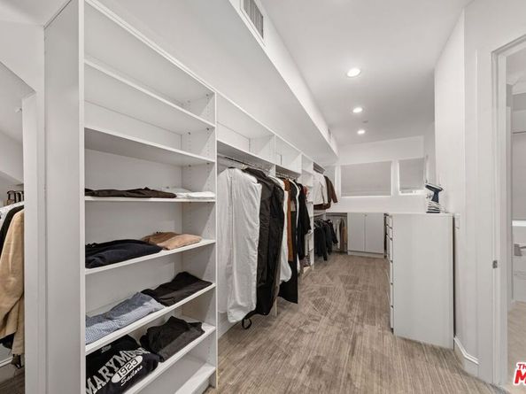 6099 S Seabluff Drive, Los Angeles CA 90094