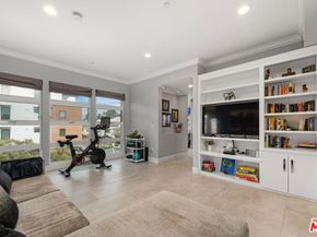 6099 S Seabluff Drive, Los Angeles CA 90094