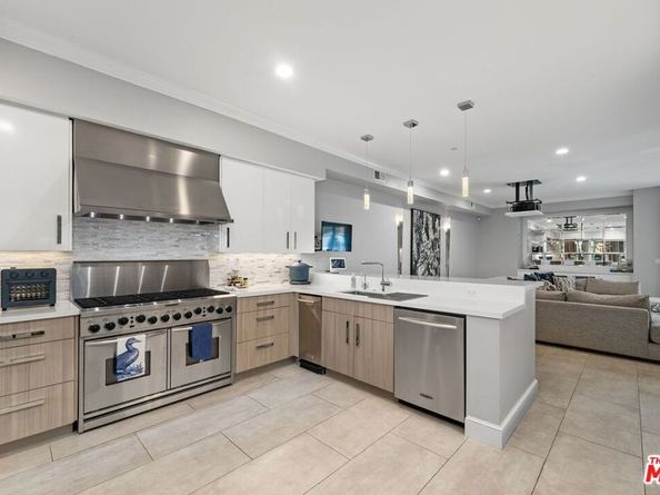 6099 S Seabluff Drive, Los Angeles CA 90094