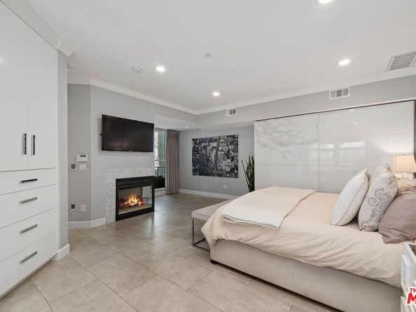 6099 S Seabluff Drive, Los Angeles CA 90094
