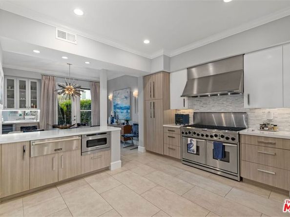 6099 S Seabluff Drive, Los Angeles CA 90094