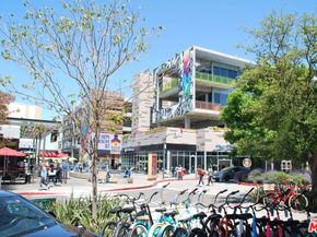 6099 S Seabluff Drive, Los Angeles CA 90094