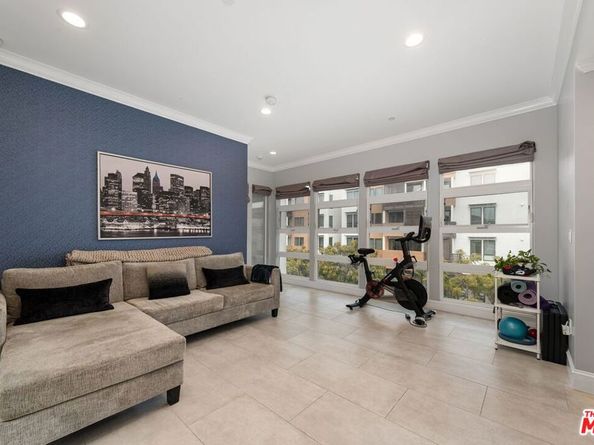 6099 S Seabluff Drive, Los Angeles CA 90094