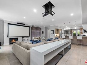 6099 S Seabluff Drive, Los Angeles CA 90094